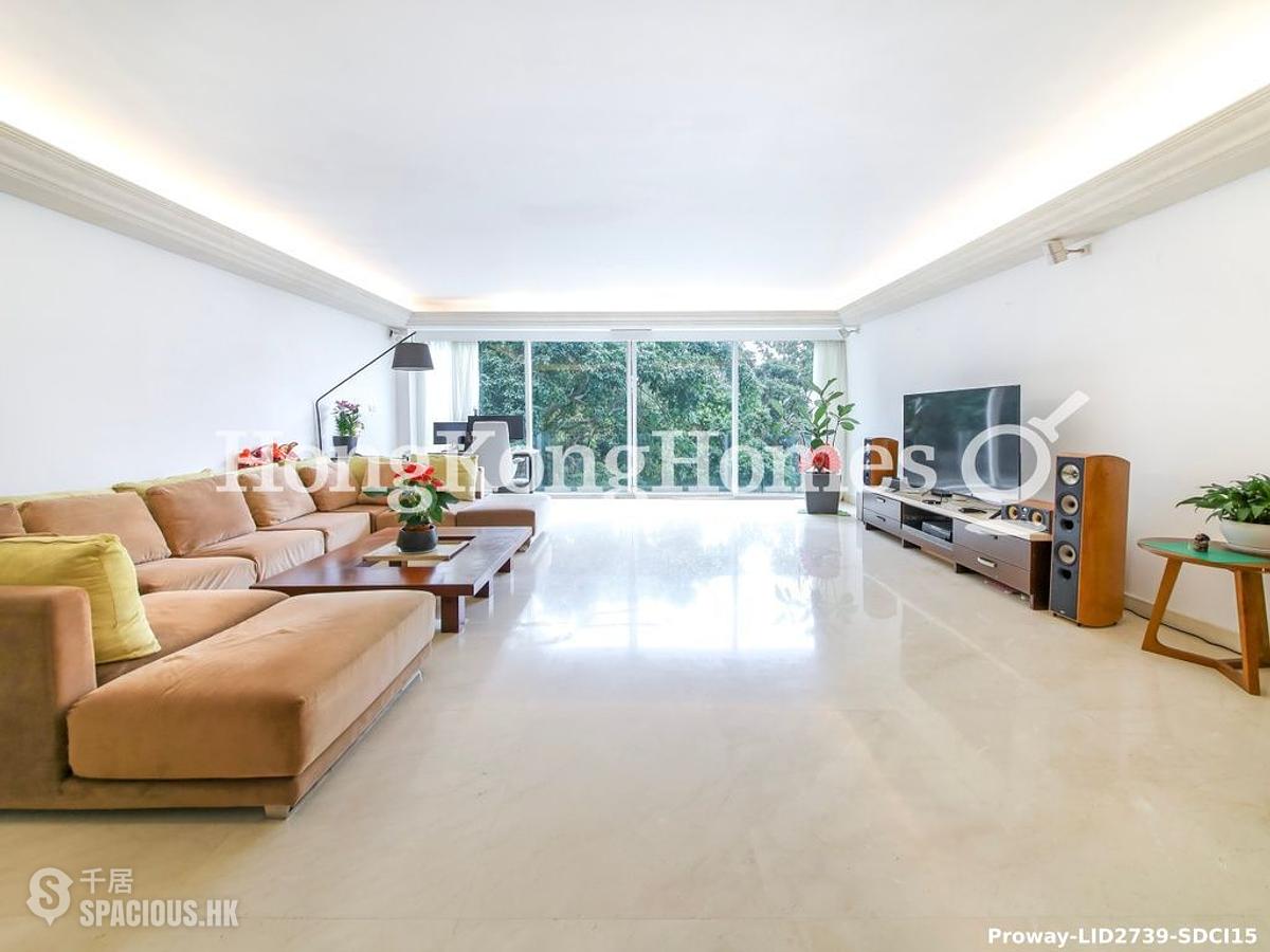 Chung Hom Kok - Cypresswaver Villas 01