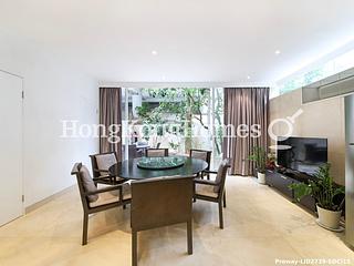 Chung Hom Kok - Cypresswaver Villas 05