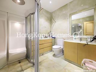 Chung Hom Kok - Cypresswaver Villas 07