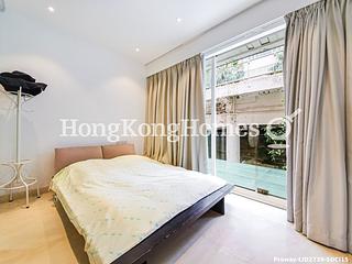 Chung Hom Kok - Cypresswaver Villas 10