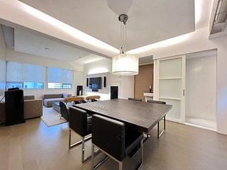 Mid Levels Central - Chenyu Court 04
