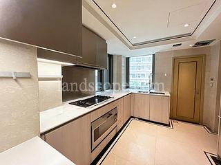 Mid Levels Central - 3, MacDonnell Road 11