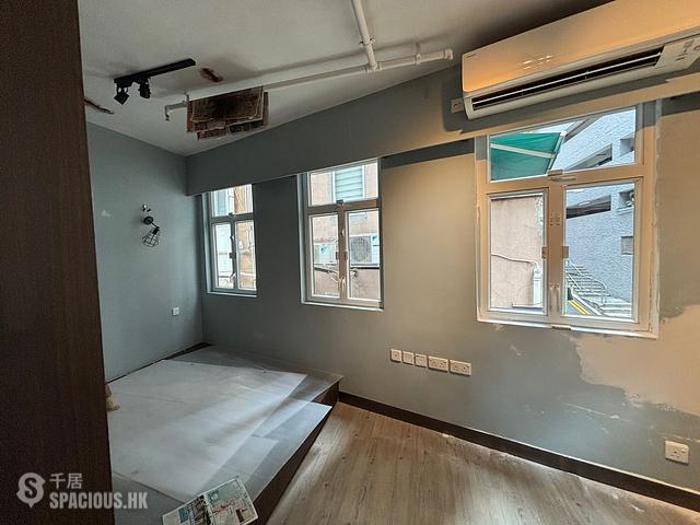 Soho - 21, Elgin Street 01