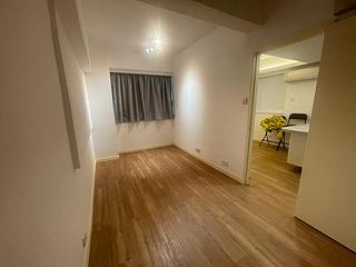 Causeway Bay - Lai Yuen Apartments 04