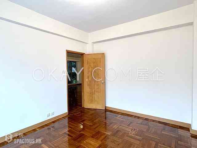 Pok Fu Lam - 18-22, Crown Terrace 04