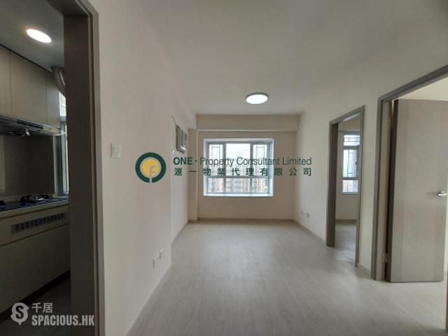 Sai Ying Pun - Yuk Ming Towers 01