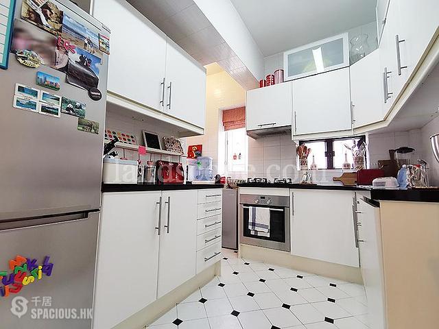 Mid Levels Central - 36-36A, Kennedy Road 08