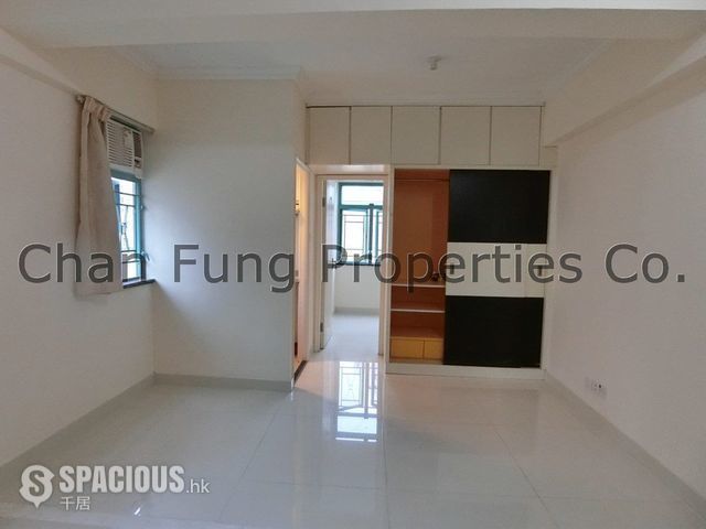 Shau Kei Wan - Mong Lung House 01