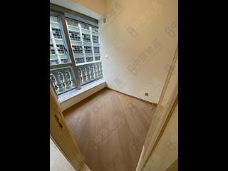 Sai Ying Pun - 63, Pokfulam Emerald House (Tower 2) 04