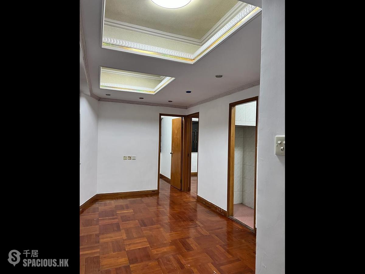 Shek Tong Tsui - Namhung Mansion Block A 01