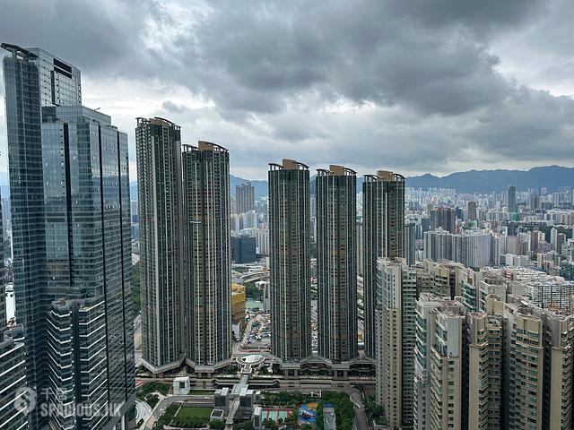 West Kowloon - The Harbourside Block 3 01