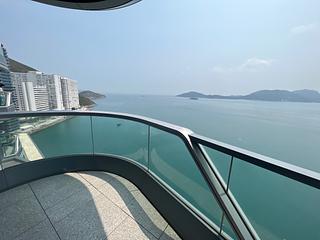 Ap Lei Chau - The Corniche Block 1 02