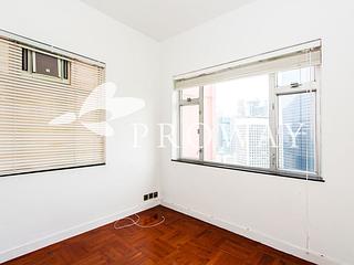 Mid Levels Central - Mackenny Court 04