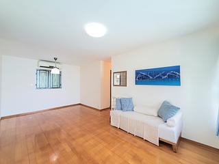 Tung Chung - Seaview Crescent 32