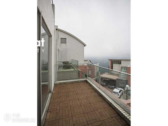 The Peak - Sunshine Villa 08