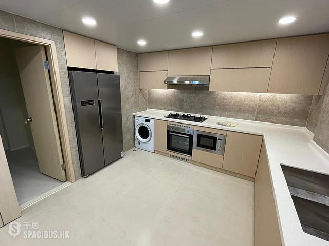 Clear Water Bay - Mandel Villa 01