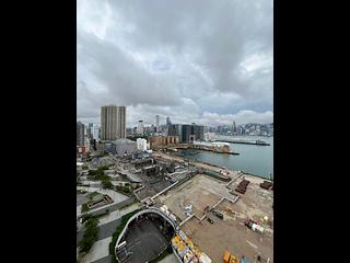 West Kowloon - The Arch Sun Tower (Block 1A) 02