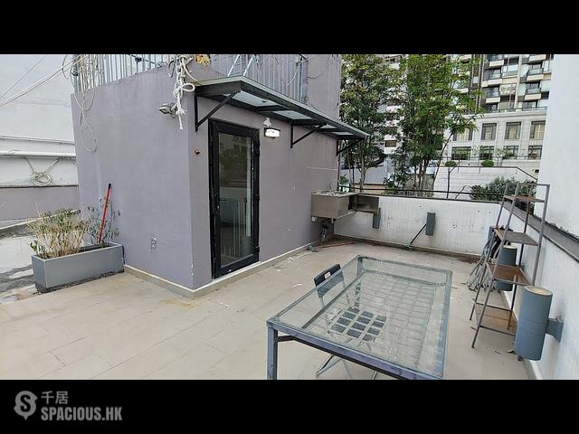 Soho - 32, Staunton Street Central 01