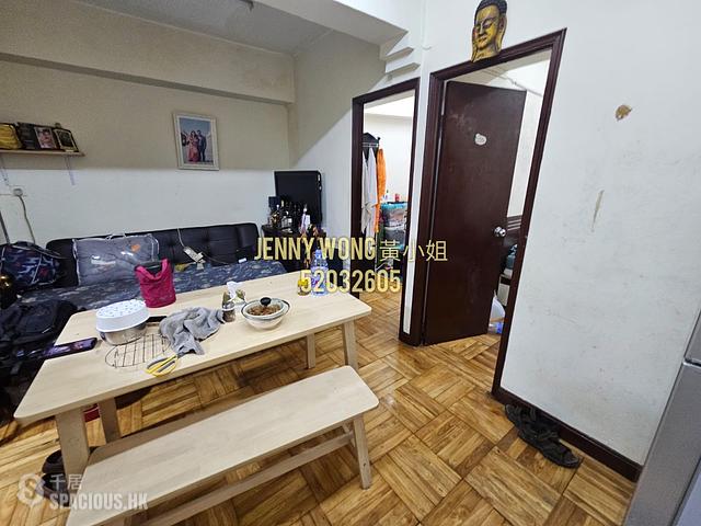 Jordan - Vincent House 01