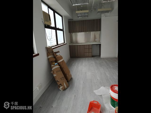North Point - Wellborne Commercial Centre 01