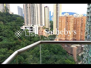 Tai Hang - Ronsdale Garden 02