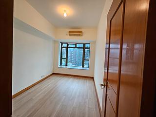 Hung Hom - Royal Peninsula Block 2 06