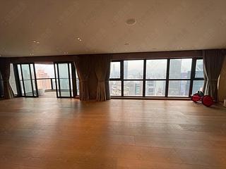 Mid Levels Central - Estoril Court 02