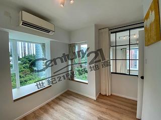 Kennedy Town - University Heights Block 2 13