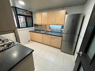 Pok Fu Lam - Regent Palisades Block 3 11