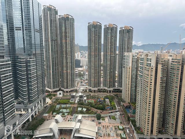 West Kowloon - The Harbourside Block 3 01