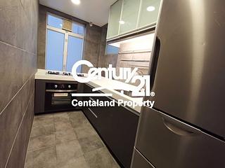 Mid Levels Central - Mackenny Court 04