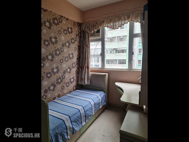 Wan Chai - Kwong Tak Mansion 01
