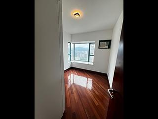 Tai Kok Tsui - The Long Beach Tower 9 03