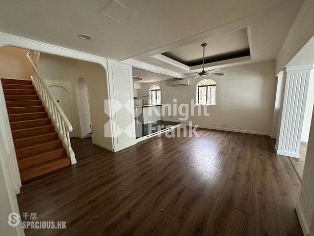 Repulse Bay - 49, Beach Road 01