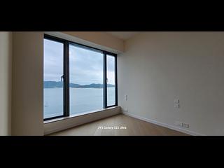 Ap Lei Chau - The Corniche Block 1 07