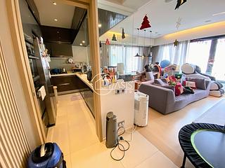 Happy Valley - 9-10, Briar Avenue 02