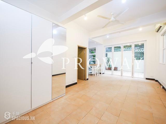 Kennedy Town - 19-21, Sands Street 01