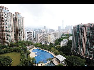 Yau Ma Tei - Parc Palais 02