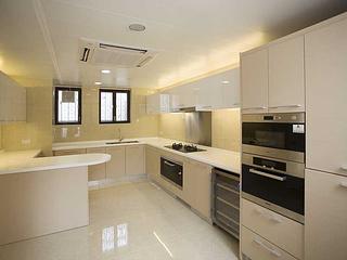 Chung Hom Kok - Coral Villas 04