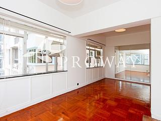 Mid Levels Central - Mackenny Court 03