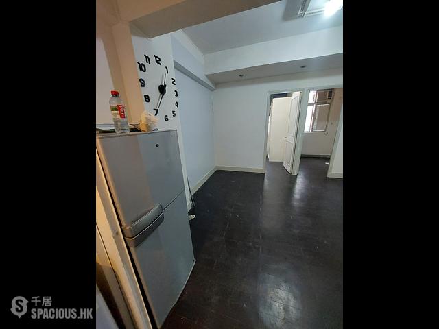 Sheung Wan - 16, Hillier Street 01