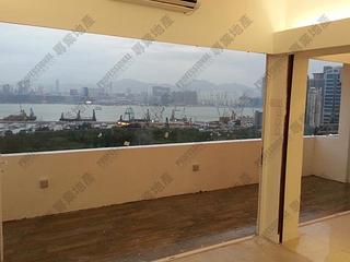 Causeway Bay - Bay View Mansion 13