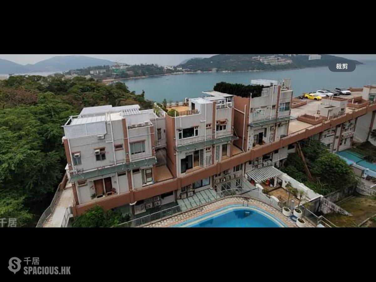 Chung Hom Kok - Cypresswaver Villas 01