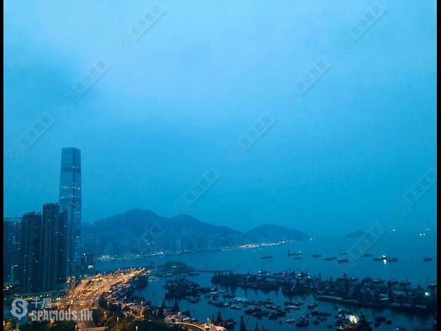 Tai Kok Tsui - Park Avenue Phase 1 Block 8 01