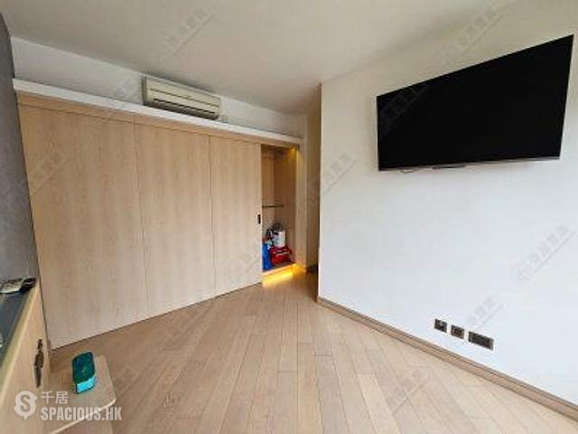 Mong Kok - MacPherson Place 06