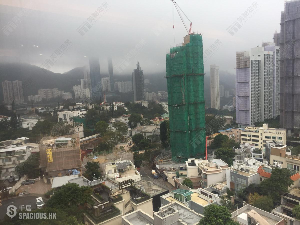 Jardines Lookout - Butler Towers Block EF 01