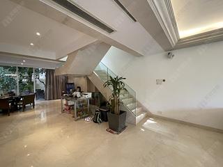 Chung Hom Kok - Cypresswaver Villas 04