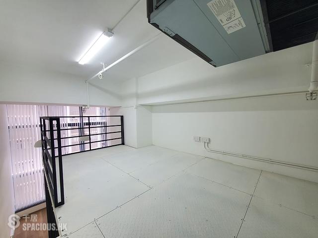 Wan Chai - On On Mansion 06
