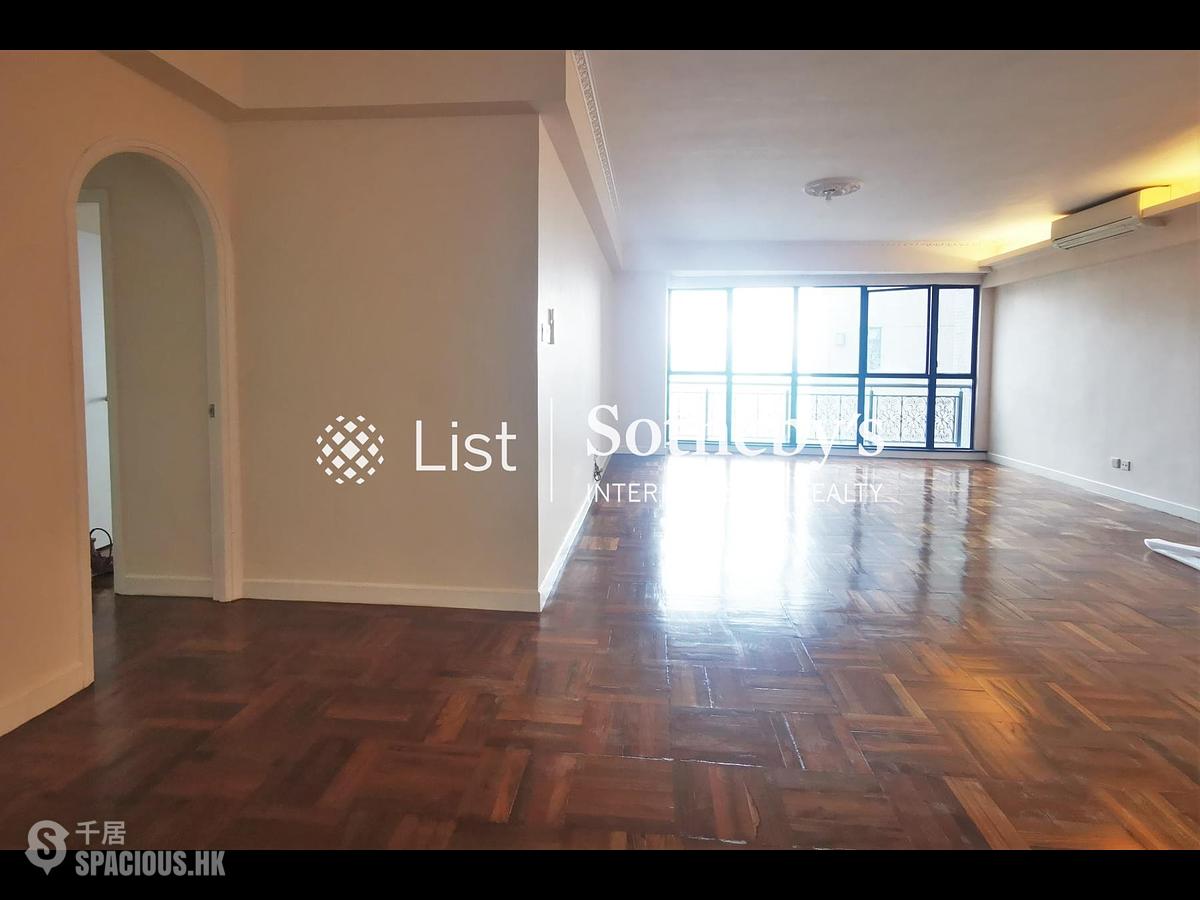 Mid Levels Central - Clovelly Court 01