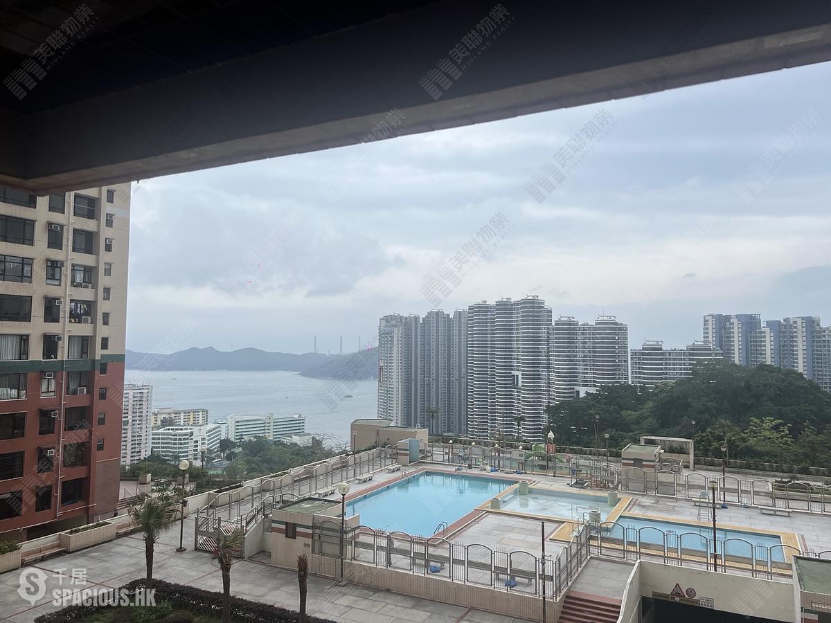 Pok Fu Lam - Pokfulam Gardens Block 3 01